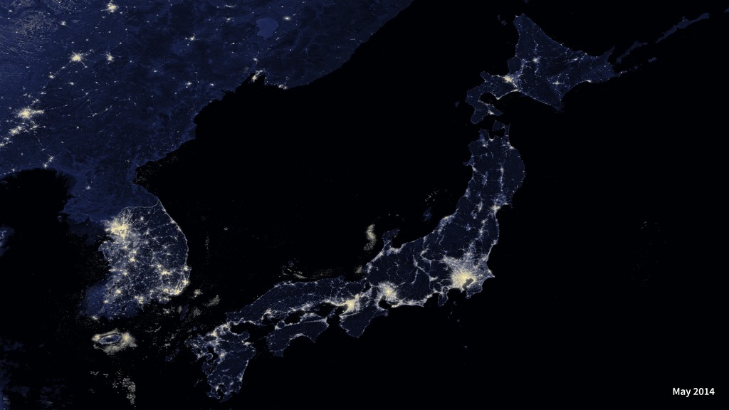 夜間に日本列島を宇宙から見たときの明るさ
